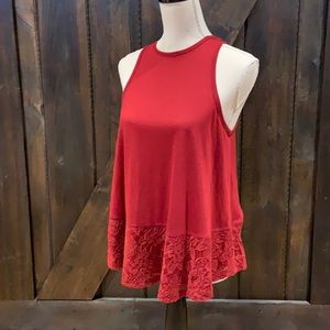 Hint of mint warm red lace bottom flowy tank top